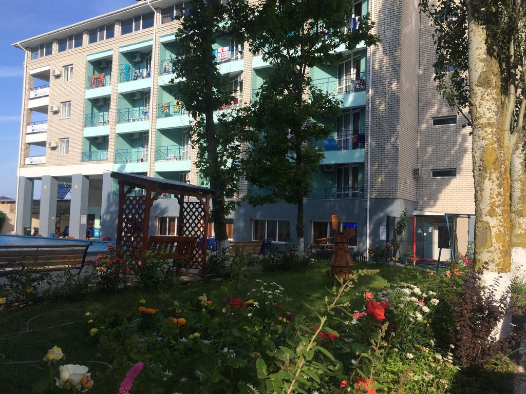Dolce Vita Resort Hotel ザイリズニー・ポート エクステリア 写真